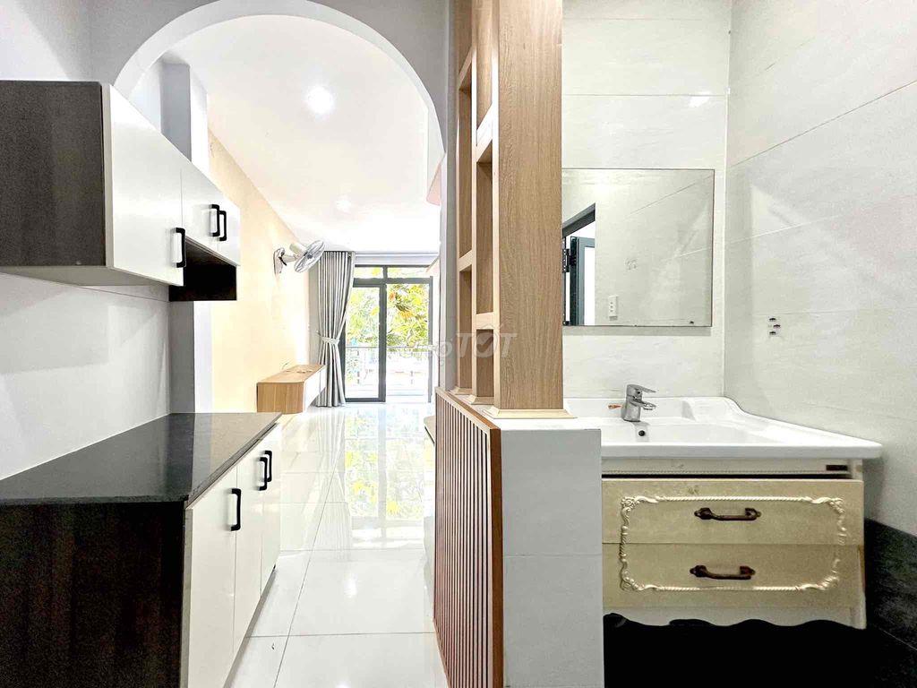 Ban công Tên Lửa - Aeon Bình Tân