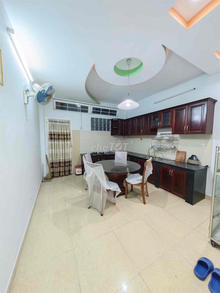 CHO THUÊ NHÀ- FULL NỘI THẤT- 4x17m- 4PN + 3WC- CXPLA,Q6- 15 TR ( TL)