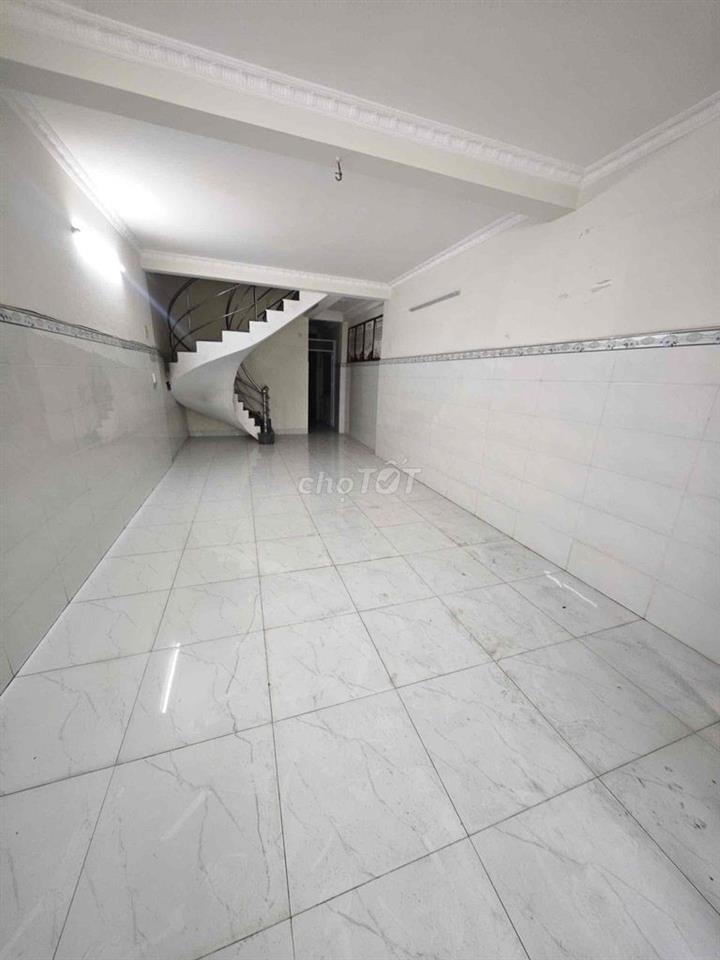 CHO THUÊ NHÀ - MẶT TIỀN KD- 4x20m- 4PN +3WC- BÌNH PHÚ -18TR