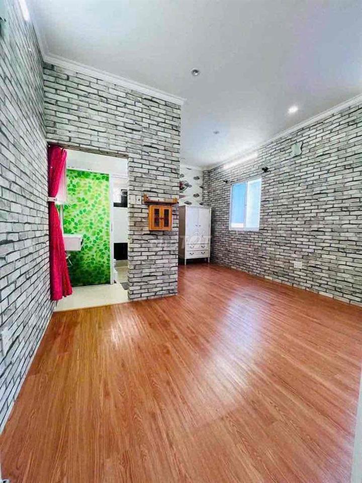 CHO THUÊ NHÀ- 44M2- 2PN + 2 WC- HẺM 4M- LÝ CHIÊU HOÀNG,Q6- 10TR