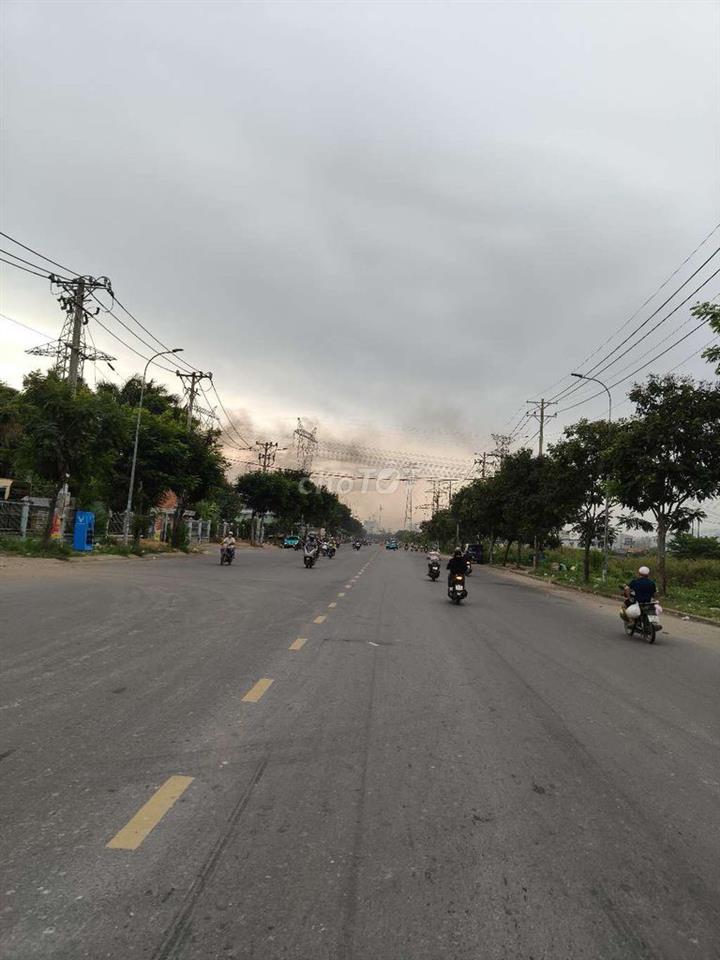 KHO 100M2 MẶT TIỀN ĐƯỜNG NGUYỄN CỬU PHÚ 