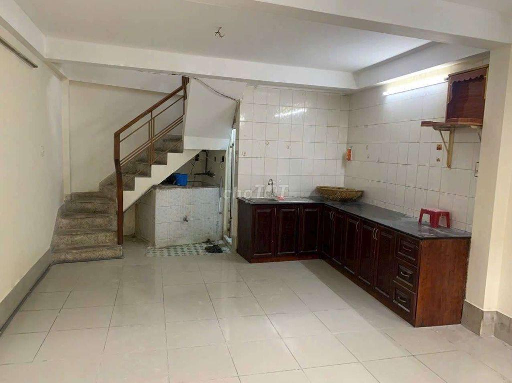4 PHÒNG 5 X 15M HÀ TÔN QUYỀN