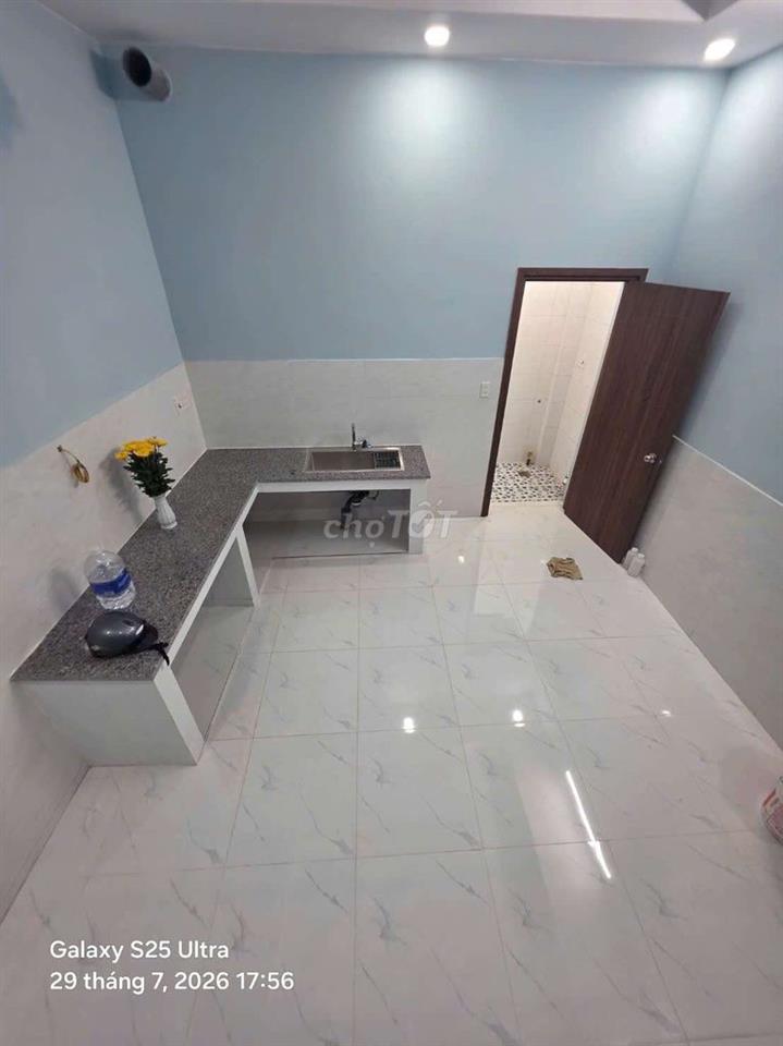 NHÀ GẦN ĐẦM SEN