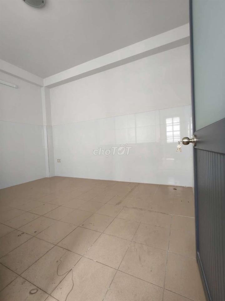 NHÀ 4 PHÒNG DT 4 X 20M HẬU GIANG
