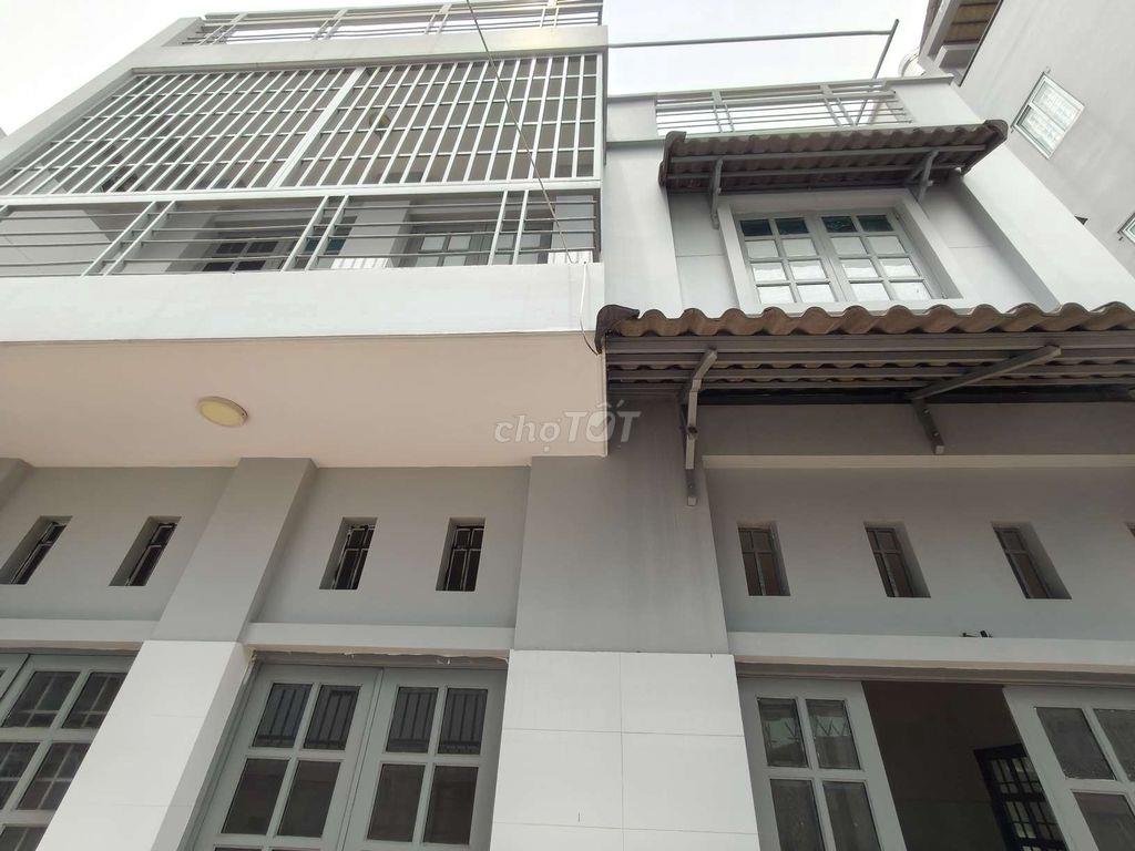NHÀ 4 PHÒNG DT 4 X 20M HẬU GIANG