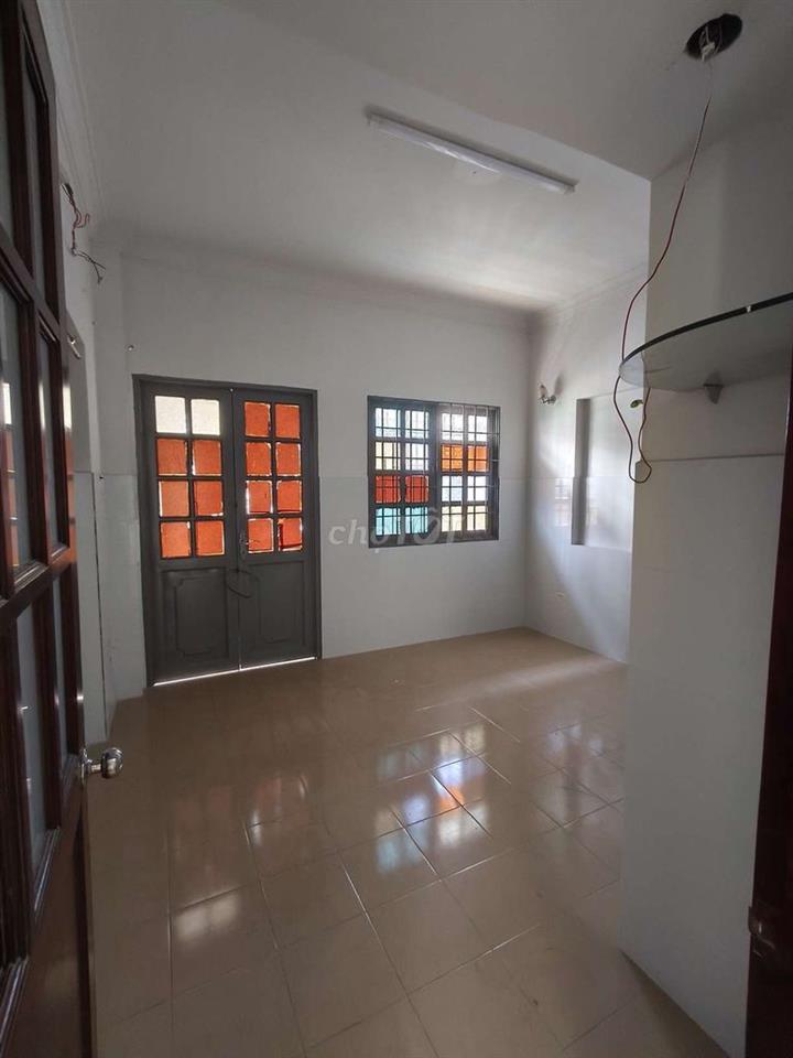 NHÀ 4 PHÒNG DT 4 X 20M HẬU GIANG