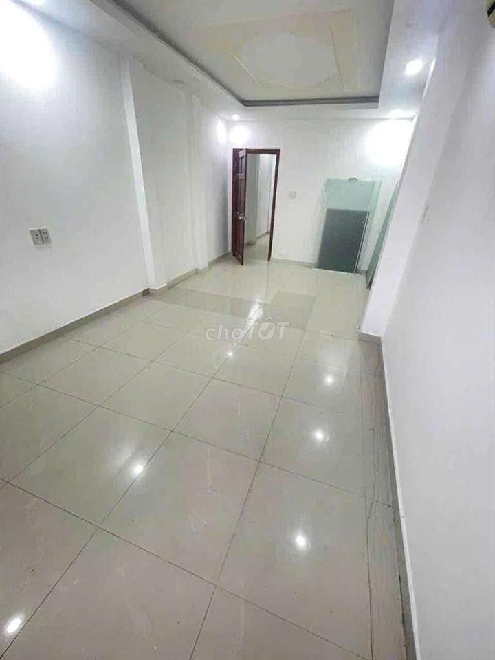 4 X 30 MẶT TIỀN ĐƯỜNG HẬU GIANG 