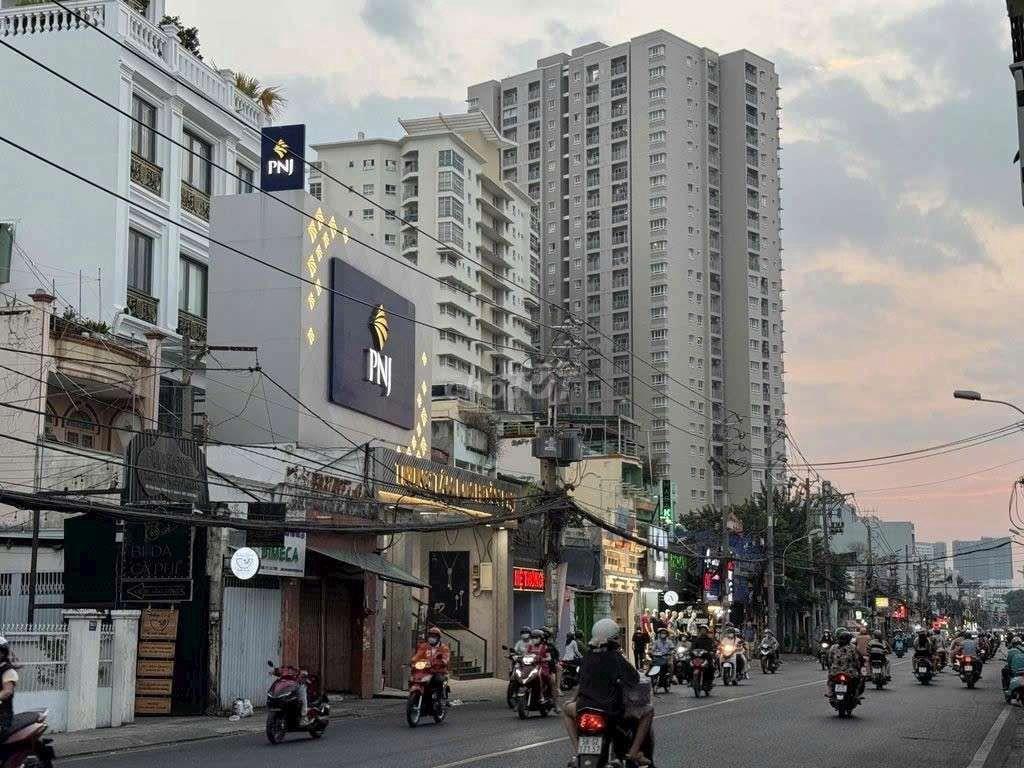4 X 30 MẶT TIỀN ĐƯỜNG HẬU GIANG 