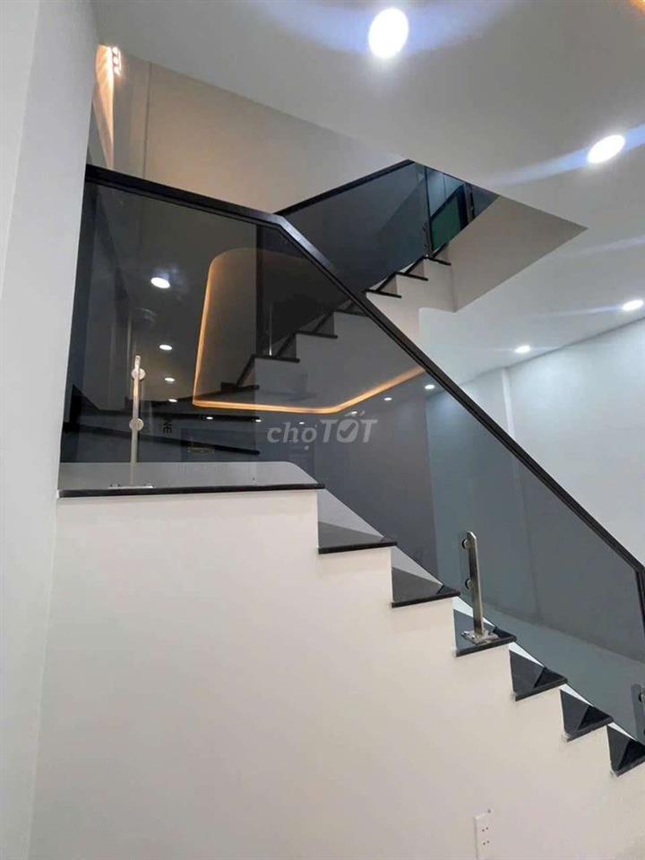 DT 5 X 15M 3 PHÒNG NHÀ MỚI 100% LŨY BÁN BÍCH