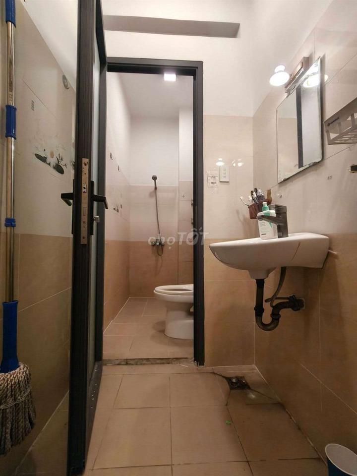 PHÒNG MÁY LẠNH KHU TÊN LỬA 
