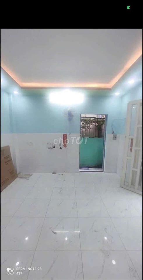 NHÀ 2 PHÒNG MÁY LẠNH 