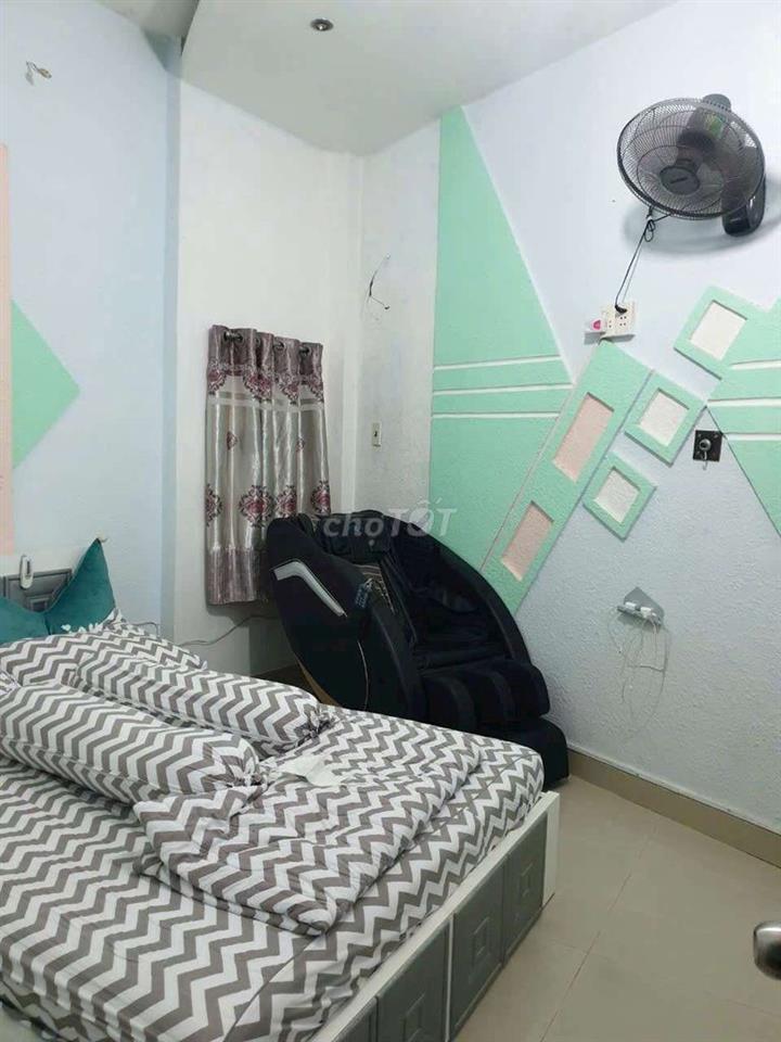 4 PHÒNG 5 X 8M BÌNH THỚI