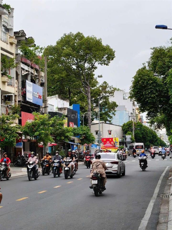 NHÀ MẶT TIỀN ĐƯỜNG LÝ NAM ĐẾ 