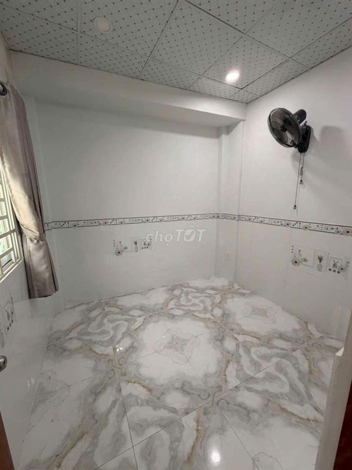 CĂN GÓC HẺM  BÌNH THỚI 