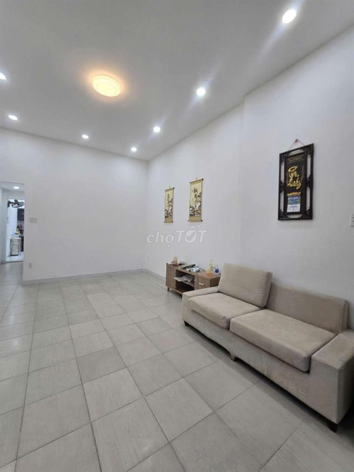 NHÀ 4,5 X 16M GẦN SÂN BAY TÂN SƠN NHẤT