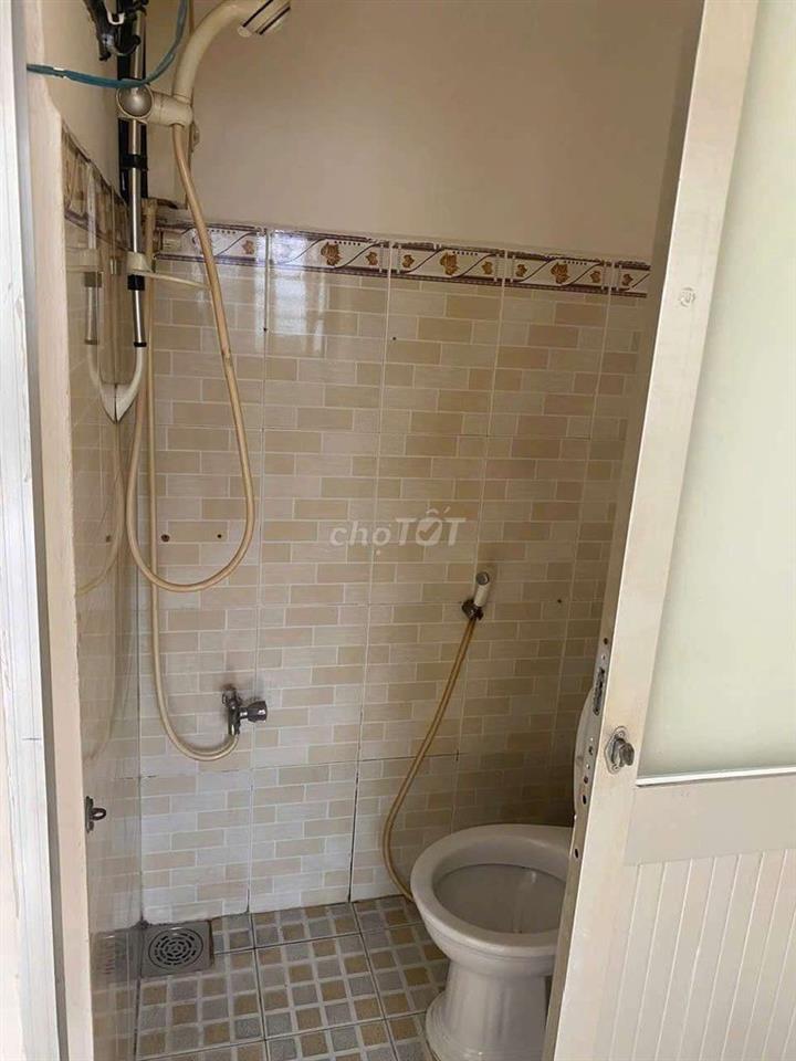 NHÀ 2 PHÒNG MÁY LẠNH 