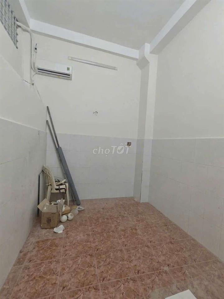 NHÀ 4 PHÒNG HẺM 4M MINH PHỤNG 