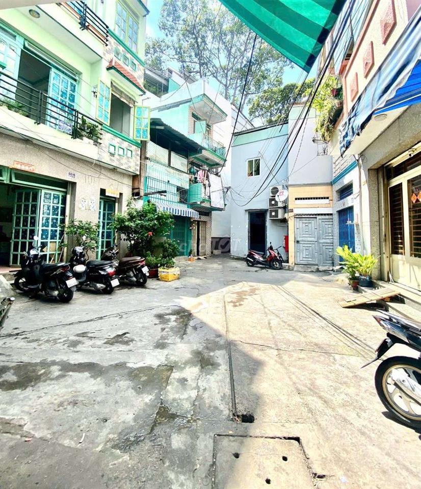 NHÀ LÝ NAM ĐẾ