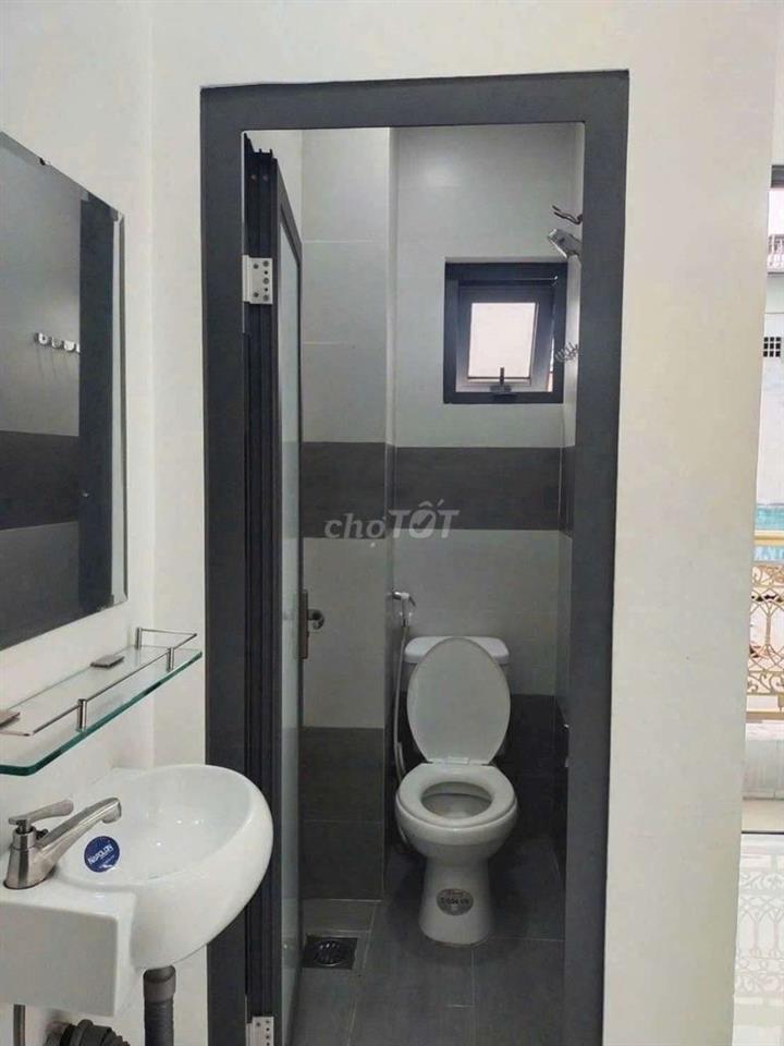 NHÀ 2 PHÒNG NGÃ 7 ĐIỆN BIÊN PHỦ