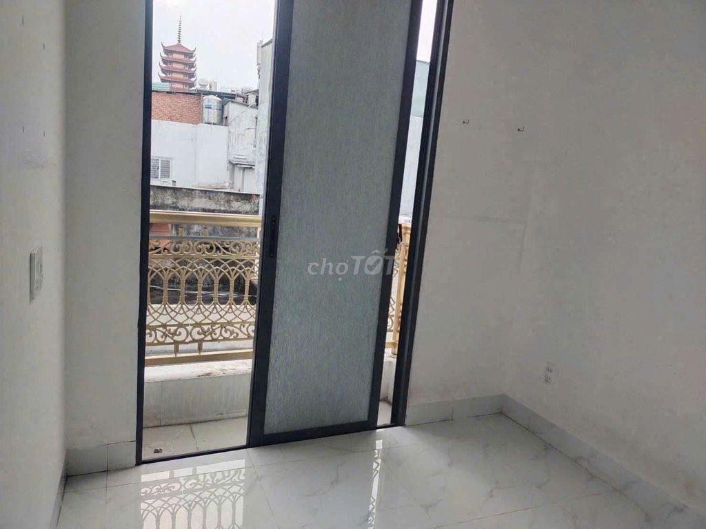 NHÀ 2 PHÒNG NGÃ 7 ĐIỆN BIÊN PHỦ