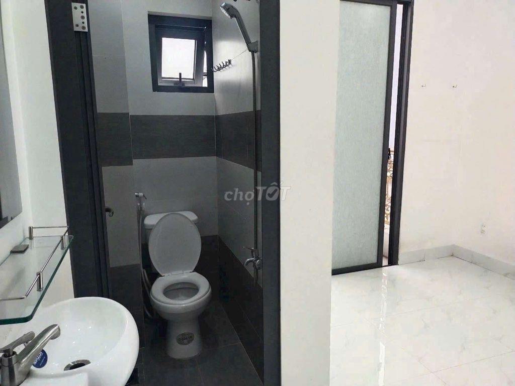 NHÀ 2 PHÒNG NGÃ 7 ĐIỆN BIÊN PHỦ