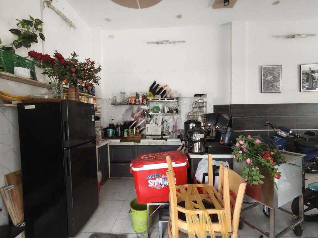 QUÁN CÀ PHÊ CĂN GÓC MẶT TIỀN ĐƯỜNG KHU TÊN LỬA
