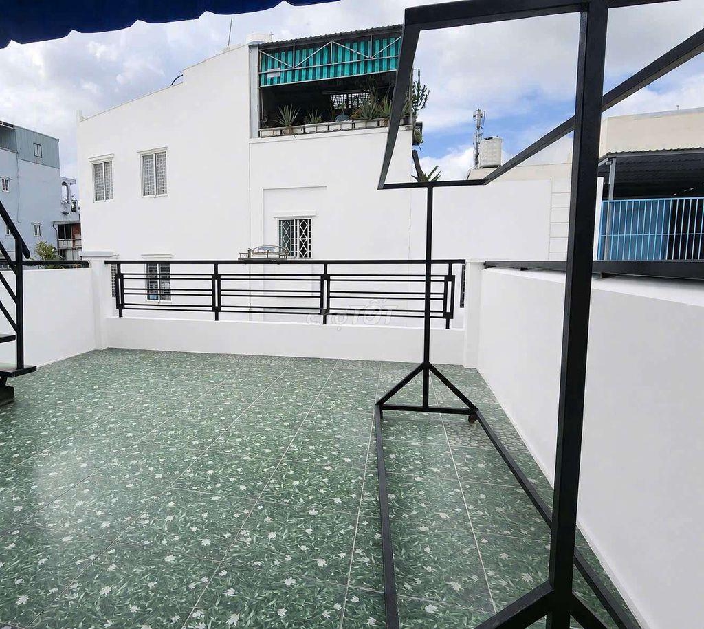 NHÀ 6 PHÒNG 4 X 20M GẦN ĐẦM SEN 
