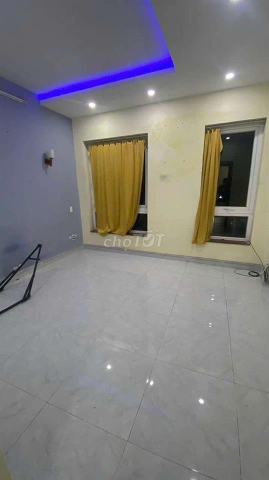 NHÀ 2 PHÒNG GẦN ĐẦM SEN 