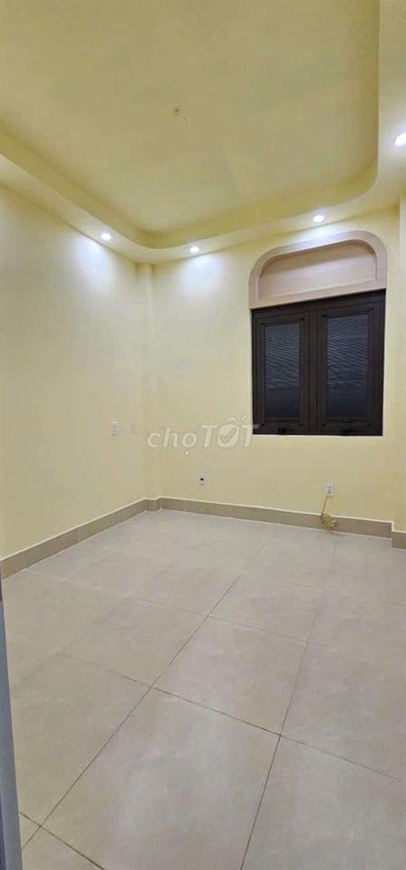 NHÀ 2 PHÒNG GẦN ĐẦM SEN 