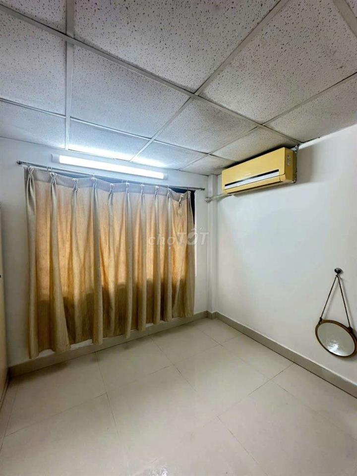 NHÀ 3 PHÒNG GẦN CHỢ HOÀ HƯNG