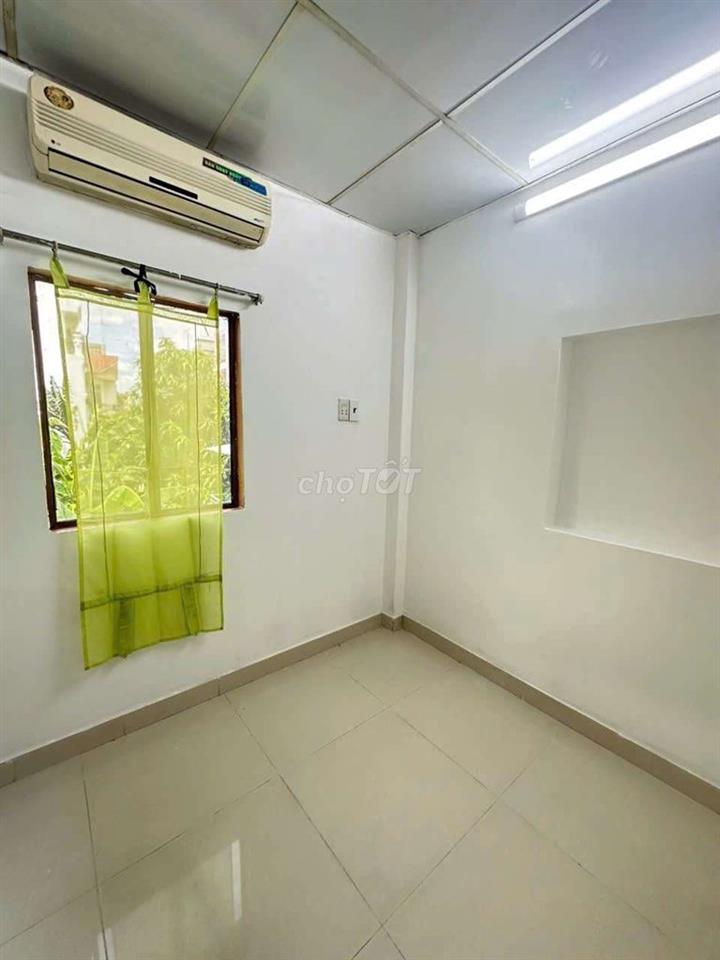 NHÀ 3 PHÒNG GẦN CHỢ HOÀ HƯNG
