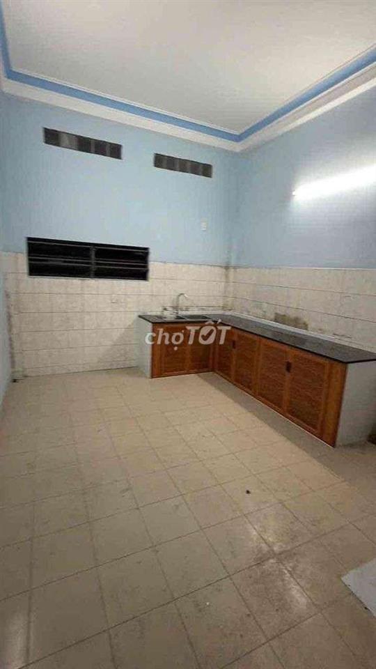 4 X 16M 4 PHÒNG HẺM 8M LẠC LONG QUÂN 