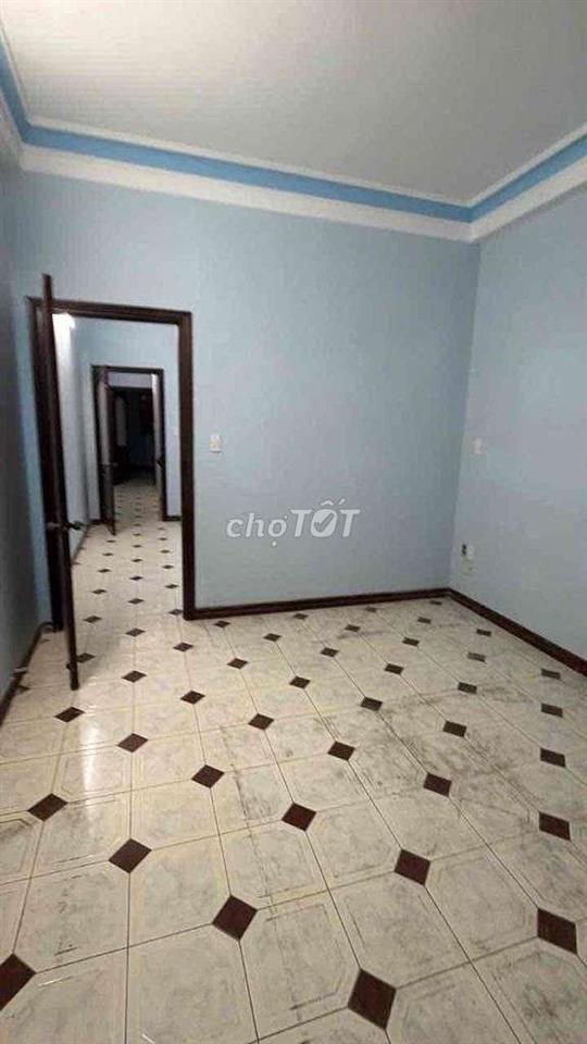 4 X 16M 4 PHÒNG HẺM 8M LẠC LONG QUÂN 