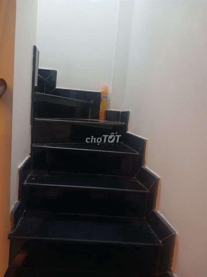 NHÀ MẶT TIỀN ĐƯỜNG HÀ TÔN QUYỀN 