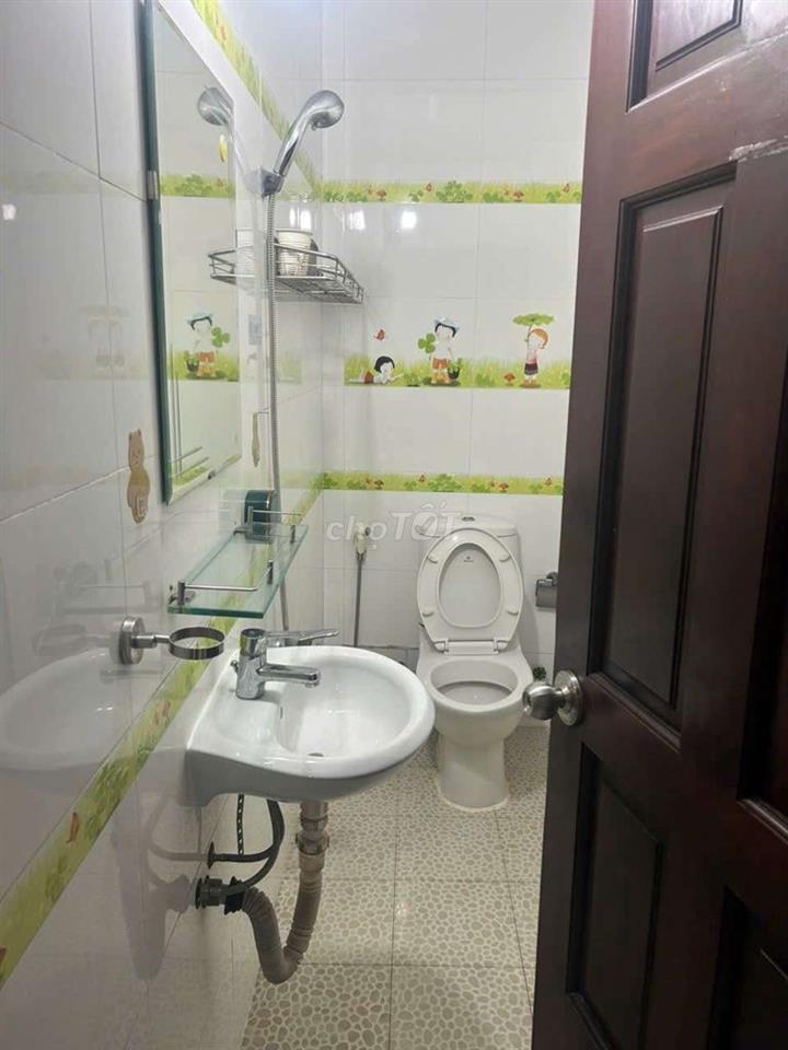 NHÀ 5 PHÒNG ĐẦY ĐỦ NỘI THẤT 