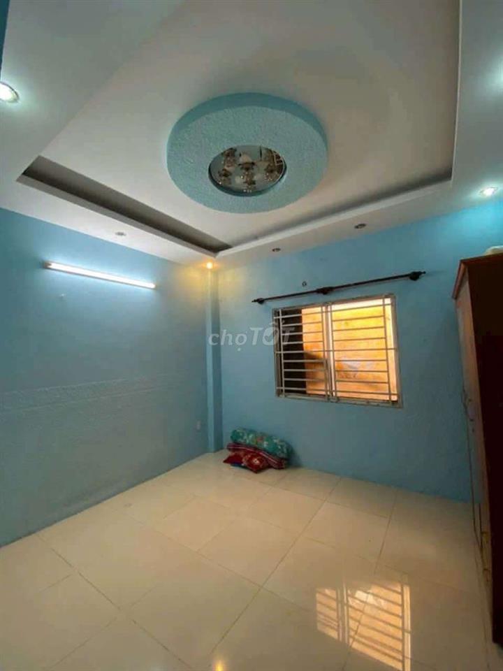 5 PHÒNG 4 X 20M MẶT TIỀN ĐƯỜNG MAI XUÂN THƯỞNG