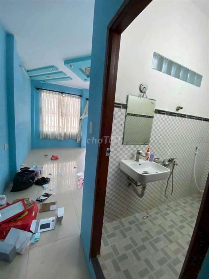 5 PHÒNG 4 X 20M MẶT TIỀN ĐƯỜNG MAI XUÂN THƯỞNG