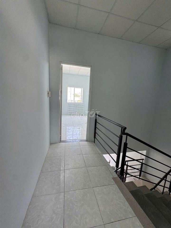NHÀ 3 PHÒNG 4 X 16M NGUYỄN VĂN LUÔNG 
