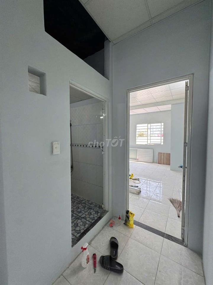 NHÀ 3 PHÒNG 4 X 16M NGUYỄN VĂN LUÔNG 