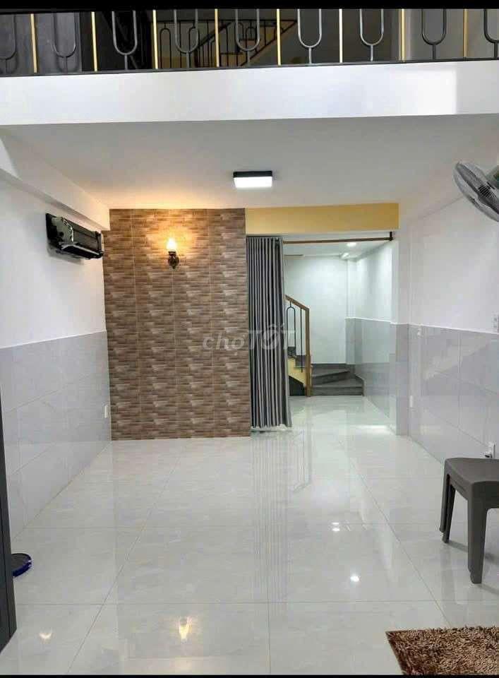NHÀ MỚI 100% 2 PHÒNG MÁY LẠNH 