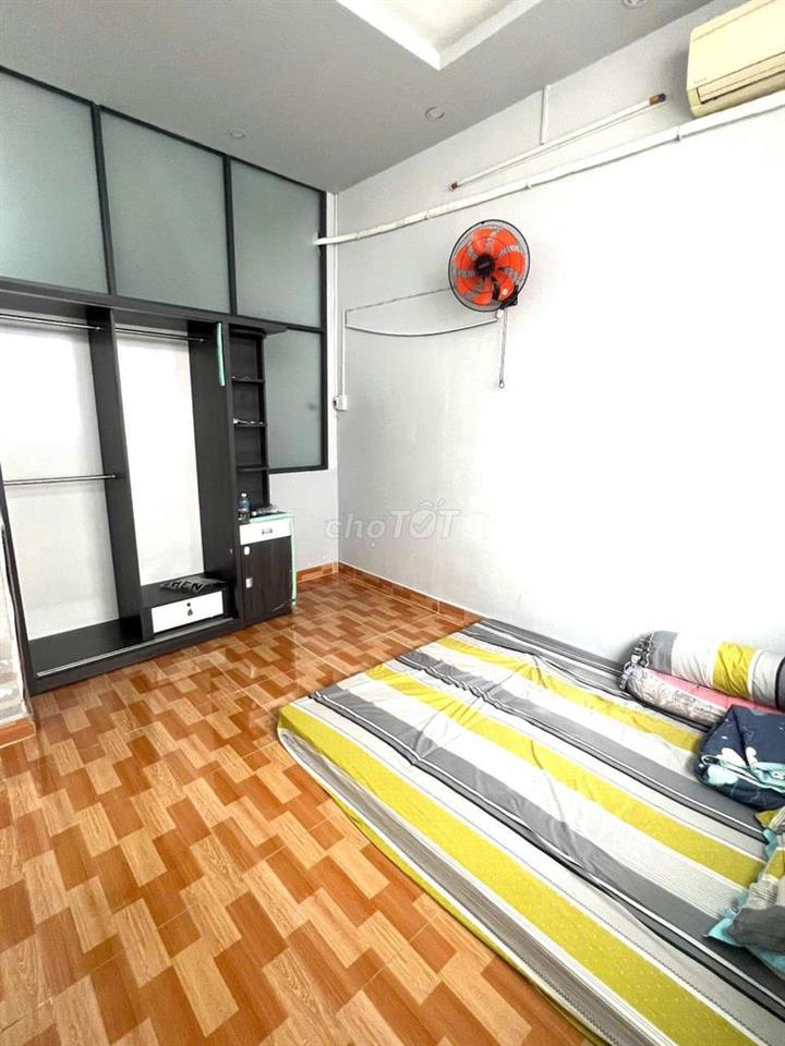 4 PHÒNG 5 X 13M HẺM BÌNH THỚI