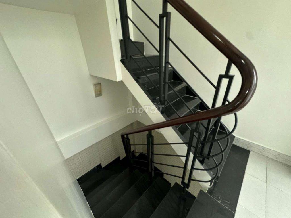 CĂN GÓC 3 PHÒNG MÁY LẠNH NGUYỄN TRI PHƯƠNG 