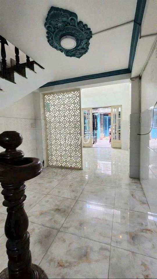 NHÀ 3 PHÒNG HẺM 6M LẠC LONG QUÂN 