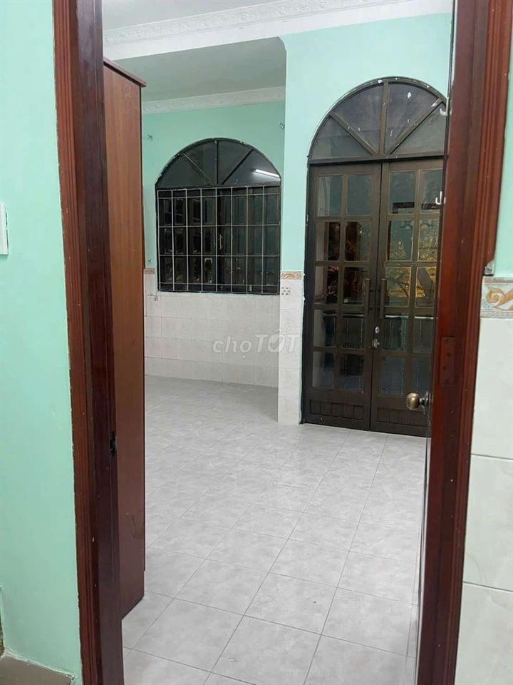 NHÀ VỊ TRÍ KINH DOANH BUÔN BÁN OK 