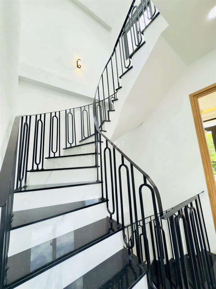 NHÀ MẶT TIỀN ĐƯỜNG 4 PHÒNG FULL NỘI THẤT 