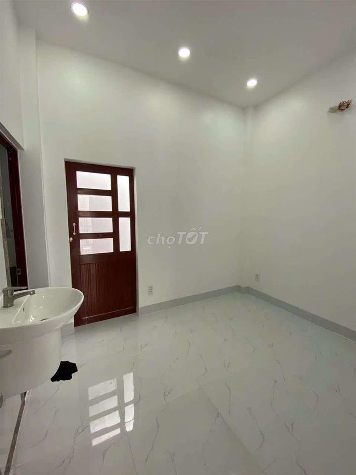 NHÀ 2 PHÒNG 