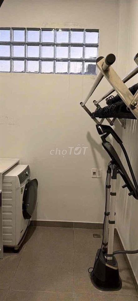 Cần cho thuê nhà đầy đủ tiện nghi , nội thất cao cấp