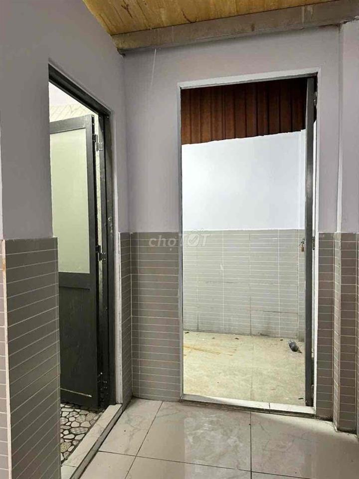Nhà như hình - 4x17M - 5tr/ tháng