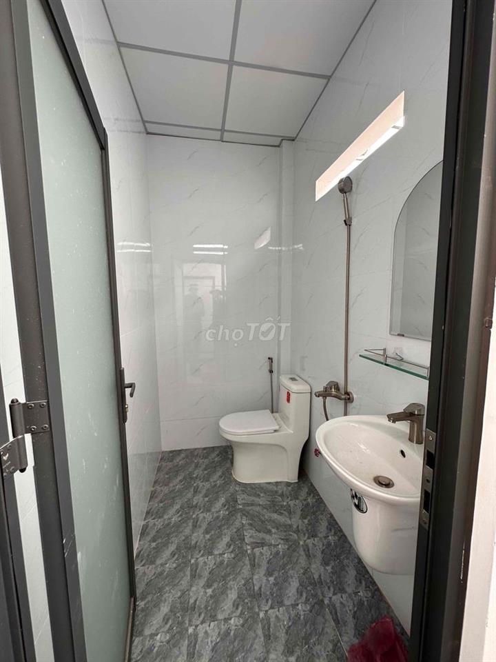 nhà mới 4x16M - 1 lầu - 3 phòng giá 6tr