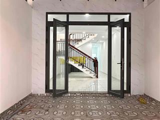 nhà mới 4x16M - 1 lầu - 3 phòng giá 6tr